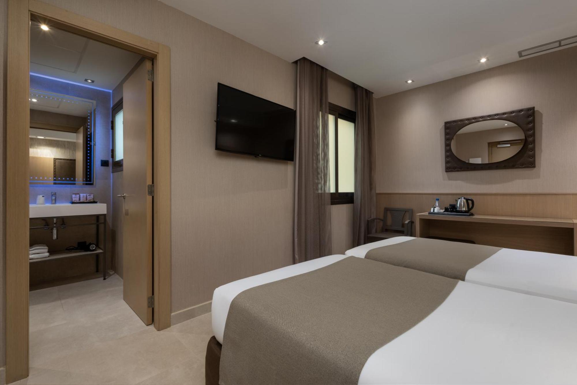 Gran Barcino Hotell 4*