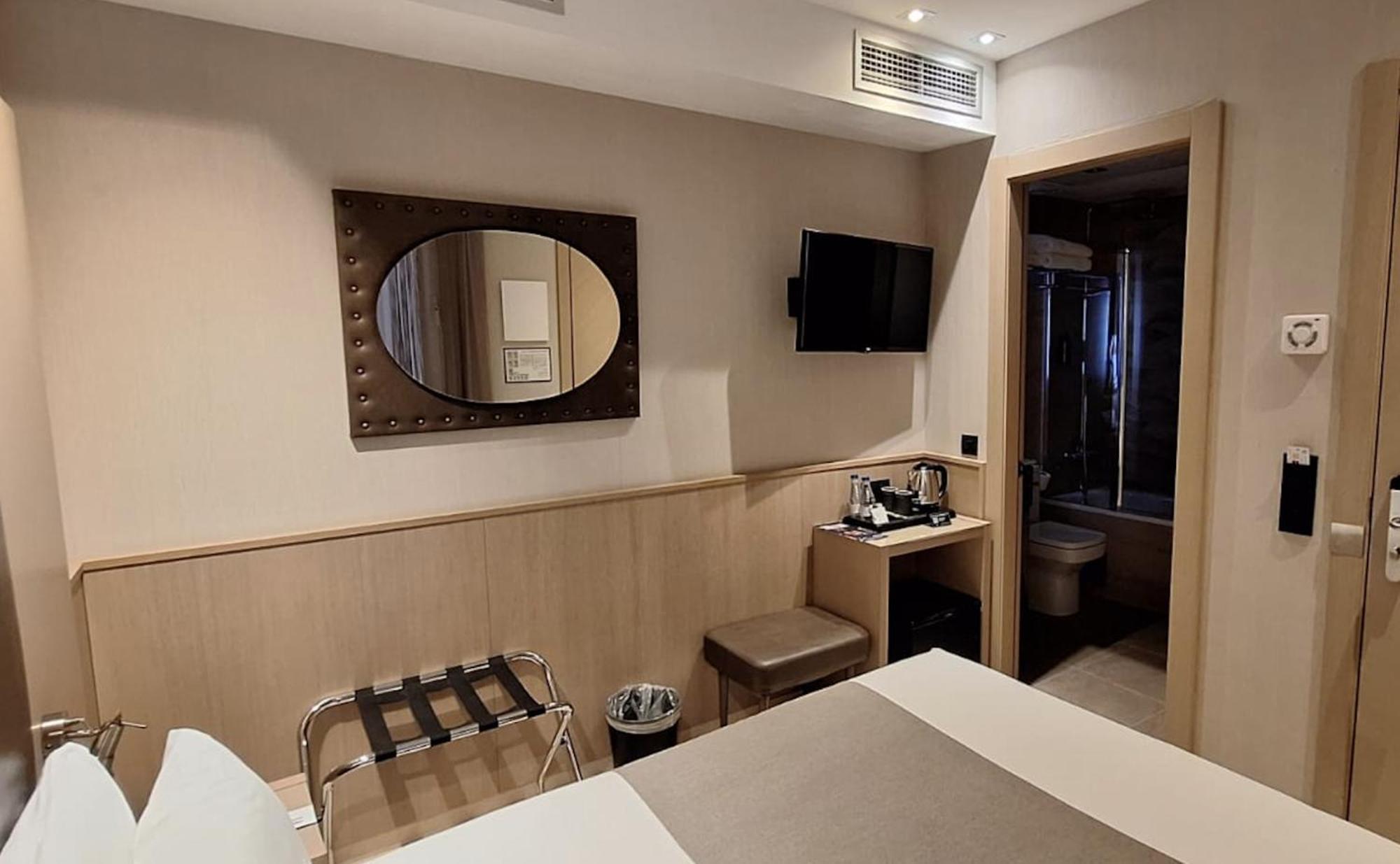 Gran Barcino Hotel 4*